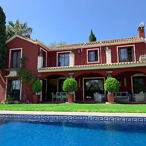 Nabrisa Marbella, 5 Bedroom, Private Pool, Garden, Bbq Marbella